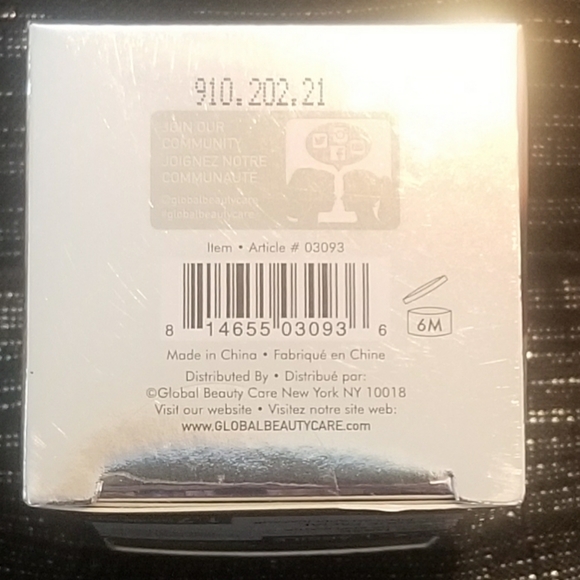 Charcoal Facial Mask - Picture 5 of 6